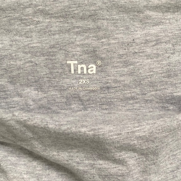 TNA Gray Atmosphere bike shorts size 2XS ๐ค - Picture 4 of 4